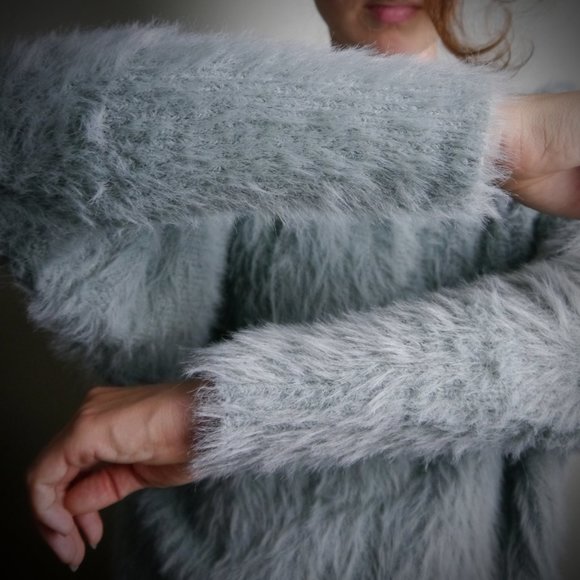 Blue Loose Fitting Fuzzy Sweater | Size XS - Picture 4 of 6